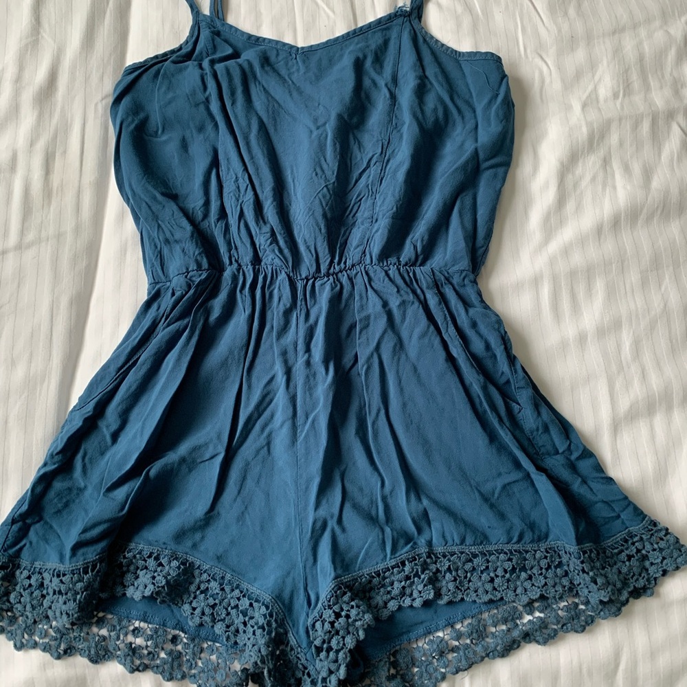 Romper - Picture 2 of 4